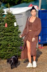 NICOLE WILLIAMS Shopping for Christmas Trees in Los Angeles 12/16/2019