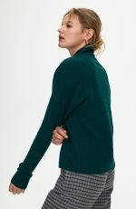 PAIGE REIFLER for Aritzia, December 2019