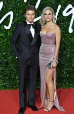 PIXIE LOTT at Fashion Awards 2019 in London 12/02/2019