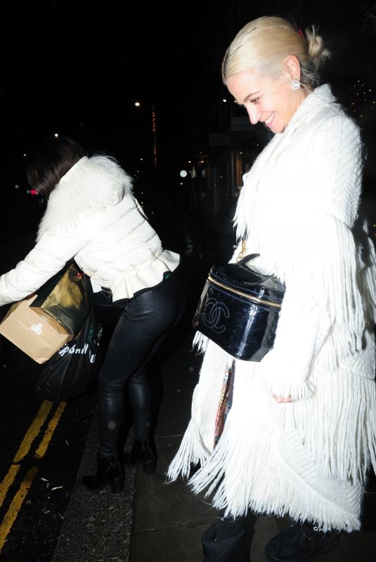PIXIE LOTT Leaves The Ivy Chelsea Garden 12/22/2019