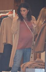 Pregnant JENNA DEWAN Out Shopping in Bel Air 12/19/2019