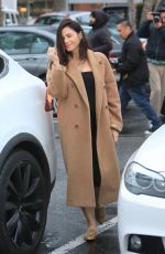 Pregnant JENNA DEWAN Out Shopping in Beverly Hills 11/30/2019