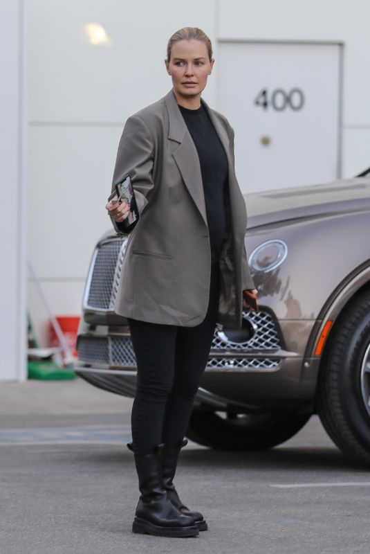 Pregnant LARA BINGLE Out in Beverly Hills 12/20/2019
