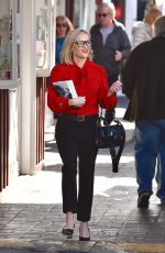 REESE WHITERSPOON at a Local Bookstore in Brentwood 12/05/2019