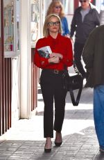 REESE WHITERSPOON at a Local Bookstore in Brentwood 12/05/2019