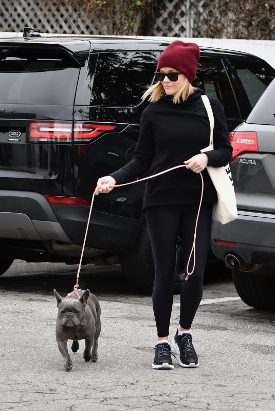 REESE WITHERSPOON Out with her Dog Pepper in Brentwood 12/08/2019