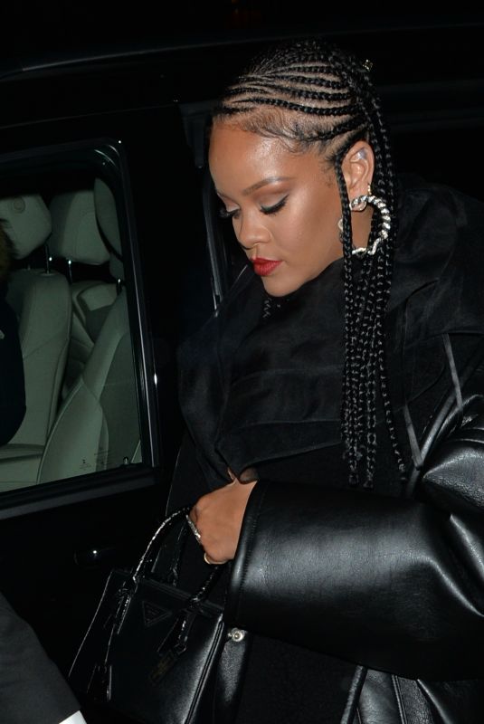 RIHANNA Arrives at Giorgio Armani