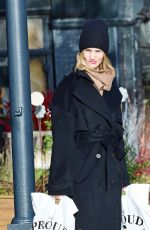 ROSIE HUNTINGTON-WHITELEY Out Shopping in London 12/24/2019