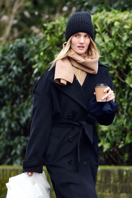 ROSIE HUNTINGTON-WHITELEY Out Shopping in London 12/24/2019