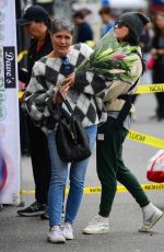 SELMA BLAIR Shoppin at Farmers Market in Studio City 12/08/2019