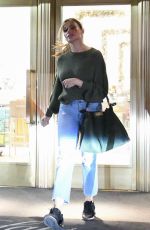 SOFIA VERGARA Shopping at Saks Fifth Avenue in Beverly Hills 12/16/2019