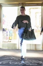SOFIA VERGARA Shopping at Saks Fifth Avenue in Beverly Hills 12/16/2019