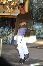 SOFIA VERGARA Shopping at Saks Fifth Avenue in Beverly Hills 12/16/2019