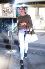 SOFIA VERGARA Shopping at Saks Fifth Avenue in Beverly Hills 12/16/2019