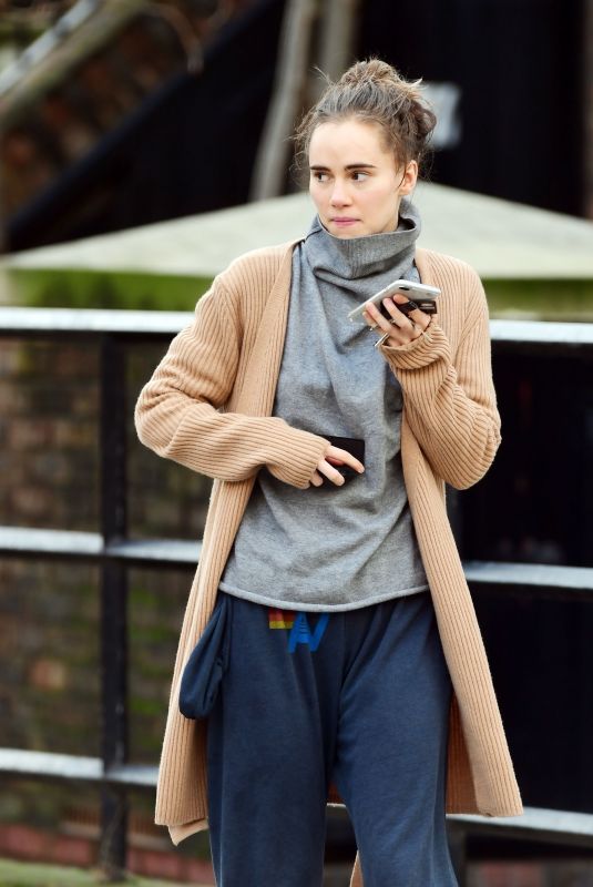 SUKI WTAERHOUSE Out and About in London 12/27/2019