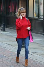 SUMMER MONTEYS-FULLAM Out Shopping in London 12/23/2019