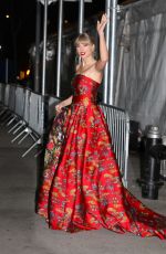TAYLOR SWIFT at Cats Premiere in New York 12/16/2019