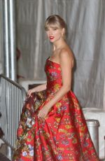TAYLOR SWIFT Leaves Cats Premiere in New York 12/16/2019