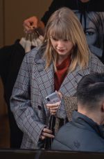 TAYLOR SWIFT Out in London 12/04/2019