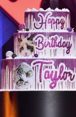 TAYLOR SWIFT Performs at Z100