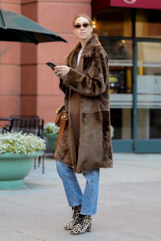 WHITNEY PORT Out Shopping in Los Angeles 12/11/2019