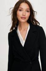 YADA VILLARET for Aritzia, December 2019