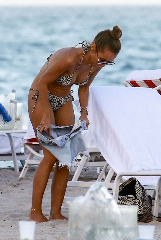 ANNEMARIE CARPENDALE in Bikini on the Beach in Miami 01/03/2020