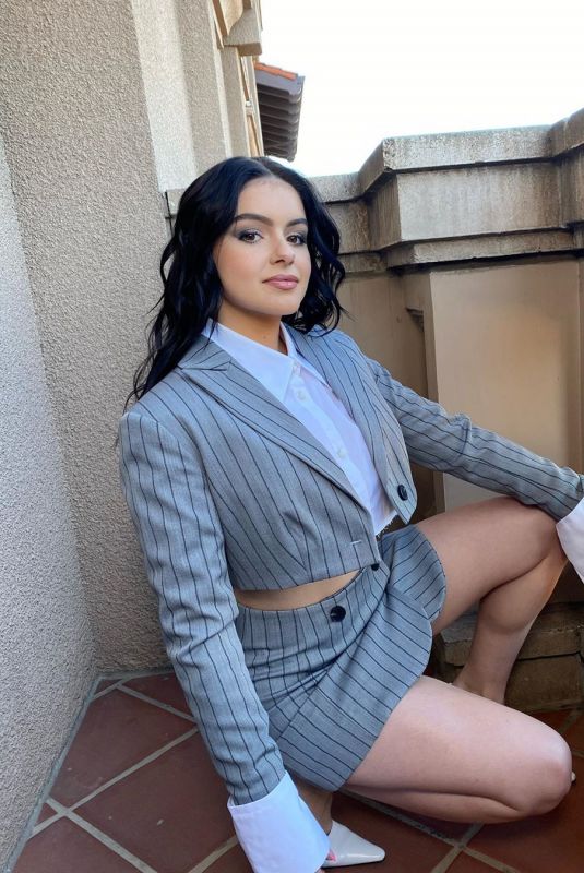 ARIEL WINTER - Instagram Photos 01/09/2020