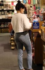 ARIEL WINTER Shopping at Papyrus Store in Los Angeles 01/03/2020