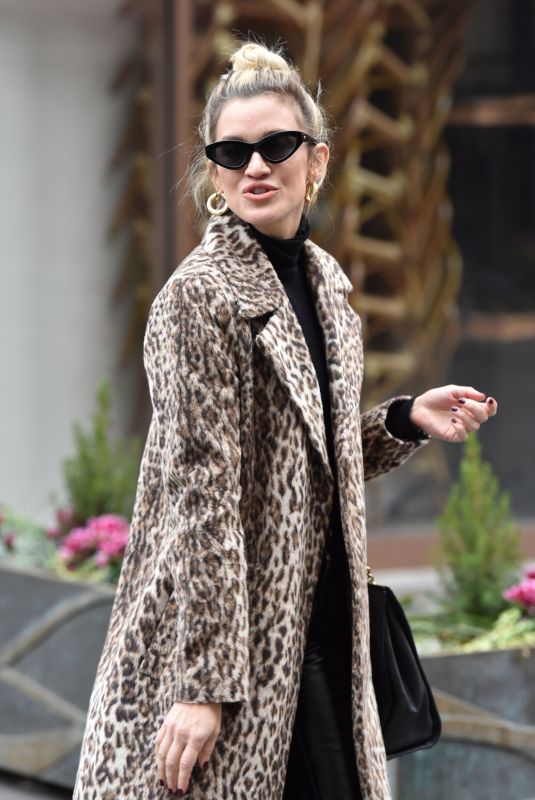 ASHLEY ROBERTS Leaves Heart Radios Studios in London 01/20/2020