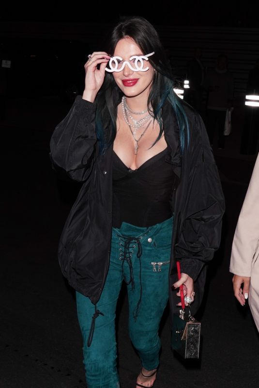 BELLA THORNE Leaves Conor McGregor Fight in Las Vegas 01/19/2020
