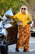 BUSY PHILIPPS Out and About in Los Angeles 01/16/2020