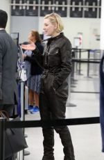 CATE BLANCHETT at Los Angeles International Airport 01/09/2020