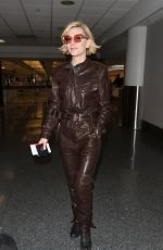 CATE BLANCHETT at Los Angeles International Airport 01/09/2020