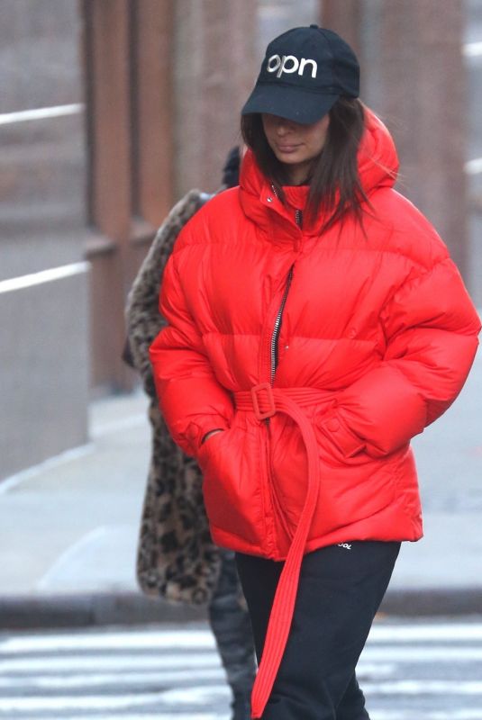EMILY RATAJKOWSKI Out for Lunch in New York 01/20/2020