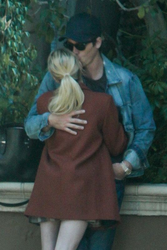 EMMA ROBERTS and Garrett Hedlund Kissing in Beverly Hills 01/08/2020