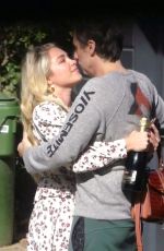 FLORENCE PUGH and Zach Braff Out Kissing in London 01/13/2020