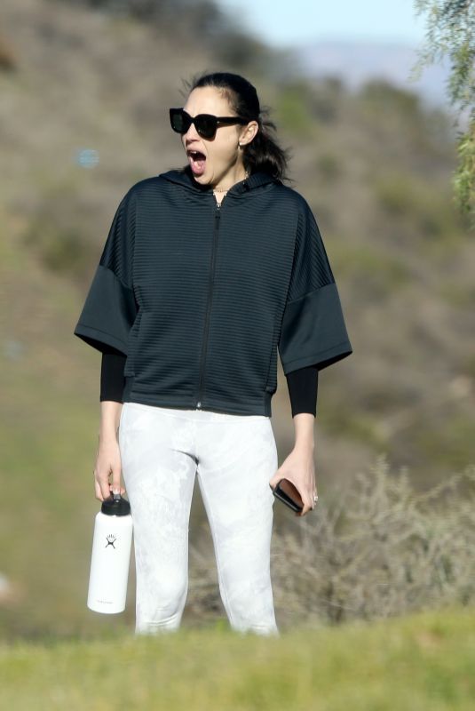GAL GADOT Out Hikking in Hollywood Hills 01/07/2020