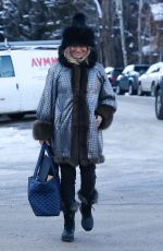GOLDIE HAWN Out and About in Aspen 12/31/2019