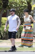 HALSEY and Evan Peters Out for Llunch at a Beach on the Gold Coast 01/03/2020