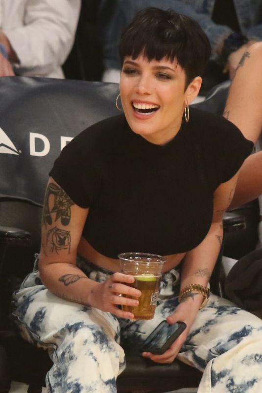 HALSEY at Cleveland Cavaliers vs LA Lakers Game in Los Angeles 01/13/2020
