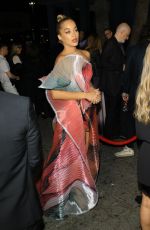 JASMINE SANDERS at Hollywood Palladium in Los Angeles 01/04/2020