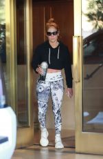 JENNFIER LOPEZ Leaves a Gym in Los Angeles 01/04/2020