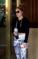JENNFIER LOPEZ Leaves a Gym in Los Angeles 01/04/2020
