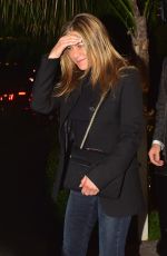 JENNIFER ANISTON at San Vicente Bungalow in West Hollywood 01/10/2020