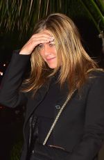 JENNIFER ANISTON at San Vicente Bungalow in West Hollywood 01/10/2020