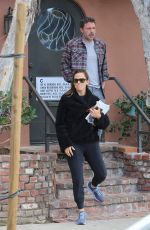 JENNIFER GARNER and Ben Affleck Out in Santa Monica 01/11/2020
