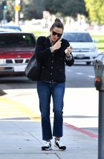 JENNIFER GARNER Heading to a Spa in Los Angeles 01/04/2020
