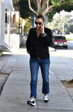 JENNIFER GARNER Heading to a Spa in Los Angeles 01/04/2020