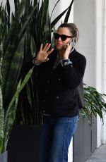JENNIFER GARNER Heading to a Spa in Los Angeles 01/04/2020